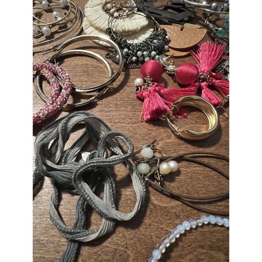 MIX Costume Jewelry Lot Earring Bracelet Pin Anklet Necklace 46 Pieces - Picture 4 of 5